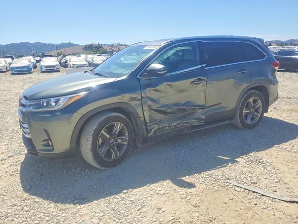 2018 TOYOTA HIGHLANDER — DSFA — Front 3/4