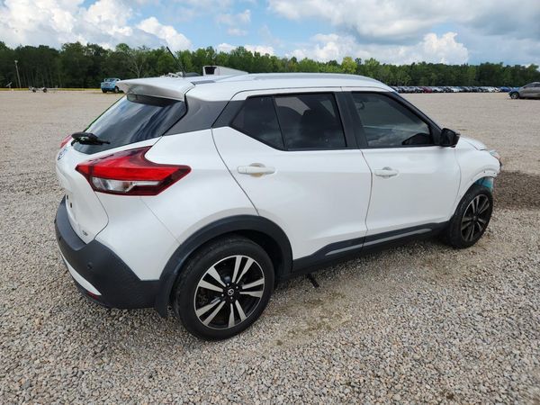 2020 NISSAN KICKS