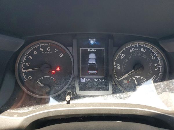2022 TOYOTA TACOMA SR5