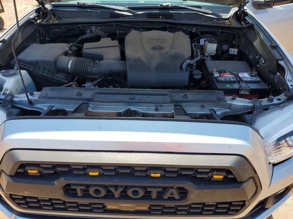 2022 TOYOTA TACOMA SR5