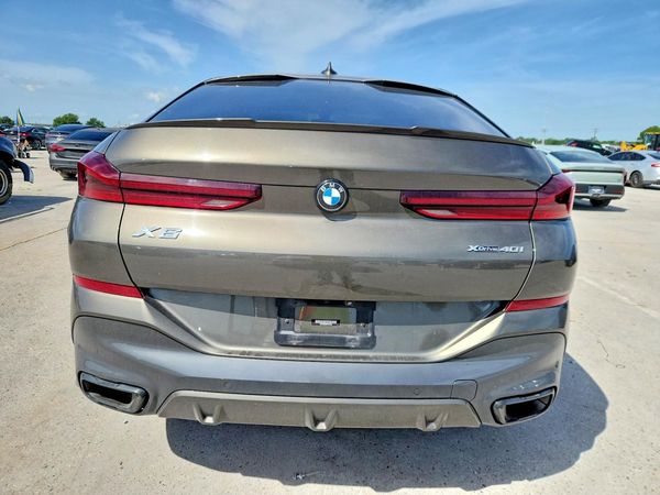 2023 BMW X6 xDrive40i
