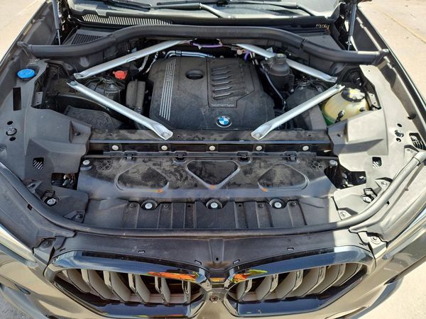 2023 BMW X6 xDrive40i