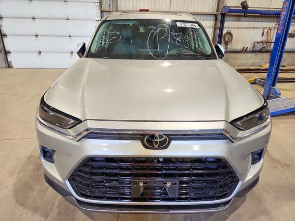 2024 TOYOTA GRAND HIGHLANDER