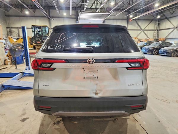 2024 TOYOTA GRAND HIGHLANDER