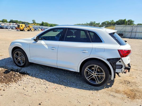 2021 AUDI Q5 E quattro Premium Plus