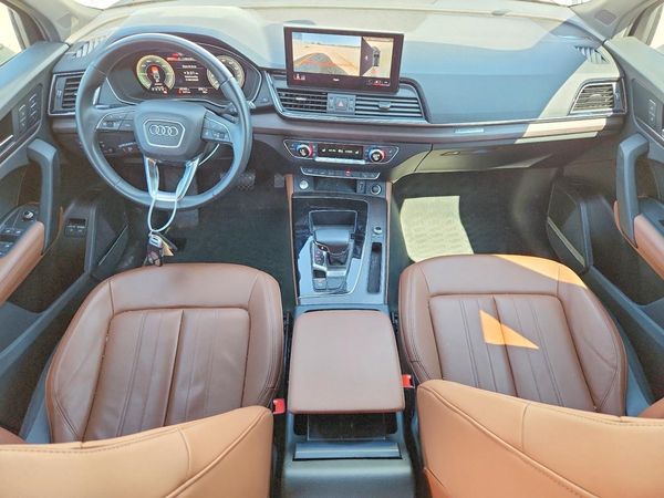 2021 AUDI Q5 E quattro Premium Plus
