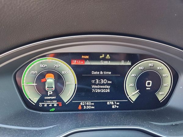 2021 AUDI Q5 E quattro Premium Plus