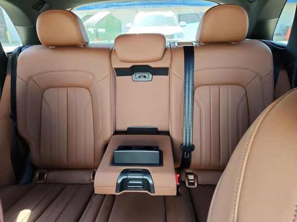 2021 AUDI Q5 E quattro Premium Plus