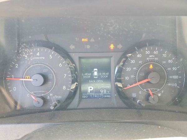 2015 TOYOTA SIENNA