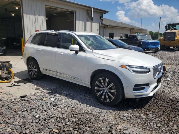 2025 VOLVO XC90 Plus Bright