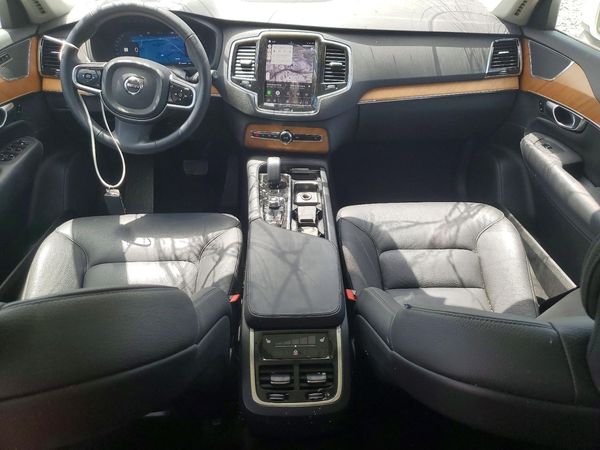 2025 VOLVO XC90 Plus Bright