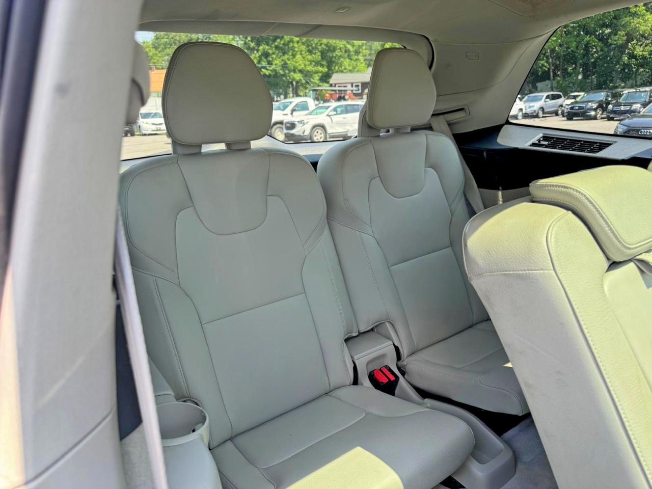 2016 VOLVO XC90 SV42 Momentum