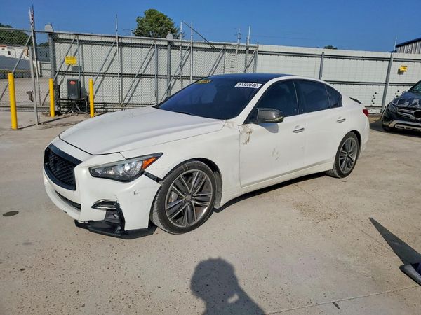 2014 INFINITI Q50 SPORT