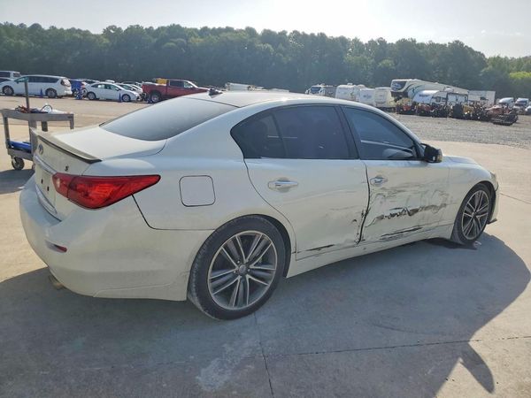 2014 INFINITI Q50 SPORT