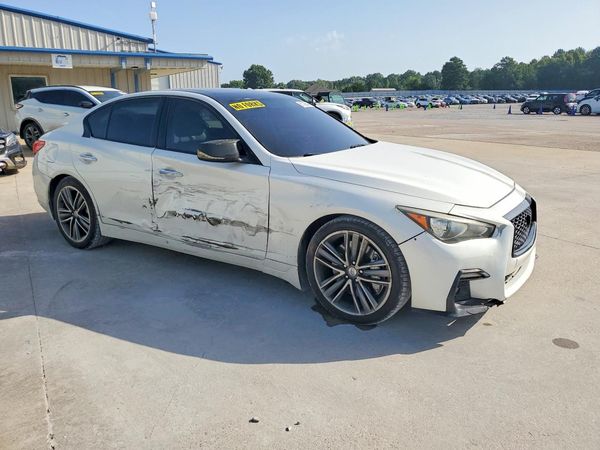 2014 INFINITI Q50 SPORT