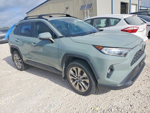 2021 TOYOTA RAV4 XLE Premium
