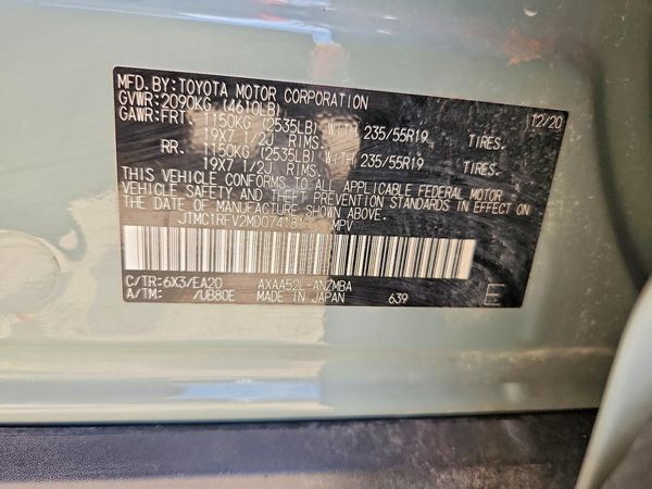 2021 TOYOTA RAV4 XLE Premium