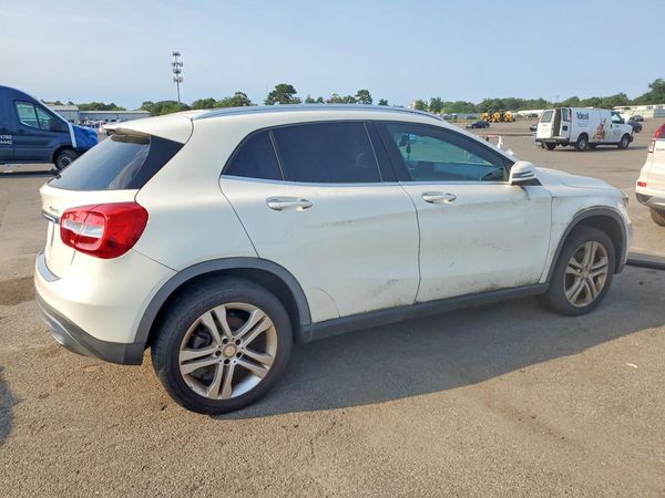 2016 MERCEDES-BENZ GLA GLA250-4M