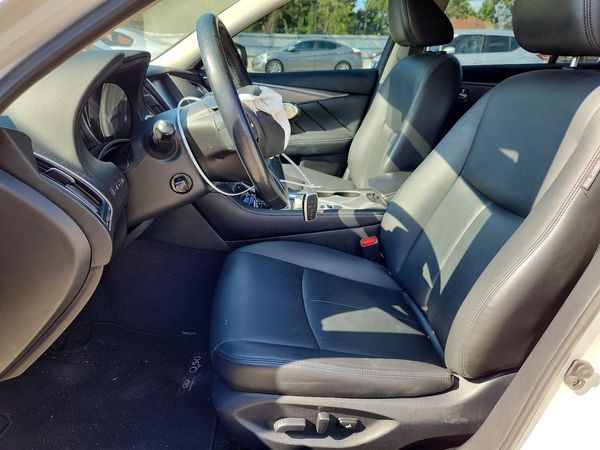 2017 INFINITI Q50