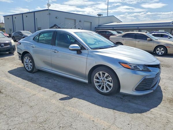 2022 TOYOTA CAMRY