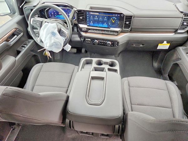 2026 CHEVROLET SILVERADO LT-L — CKPT