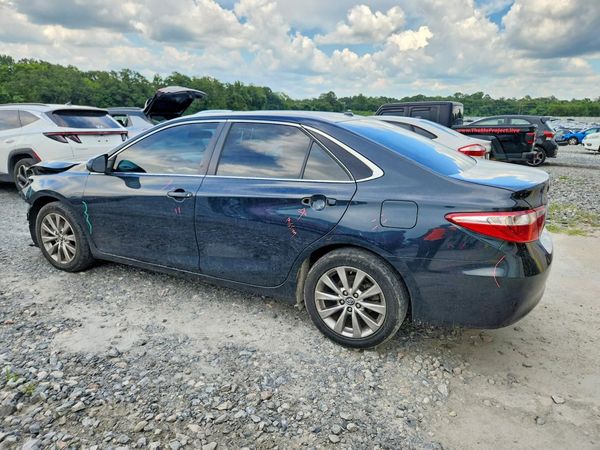 2017 TOYOTA CAMRY