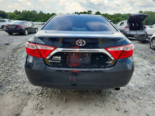 2017 TOYOTA CAMRY