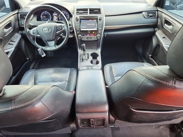 2017 TOYOTA CAMRY