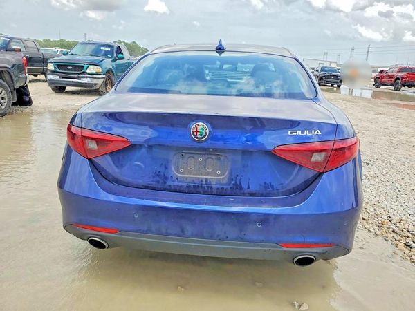 2018 ALFA ROMEO GIULIA RWD