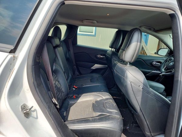2022 JEEP CHEROKEE LATITUDE 4X4