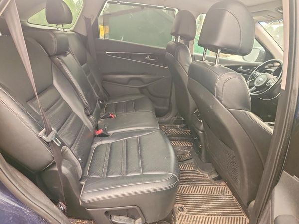 2017 KIA SORENTO EX