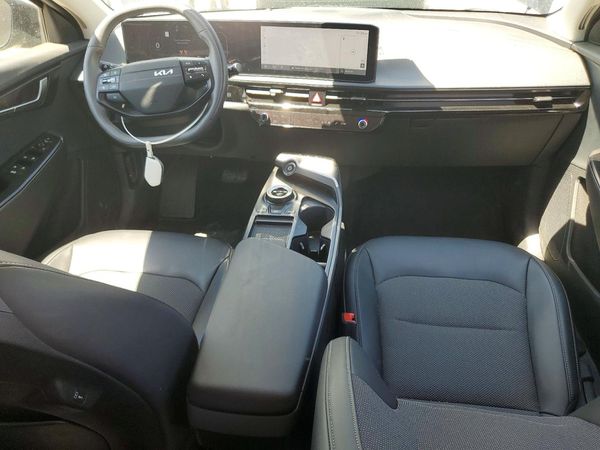 2025 KIA EV6