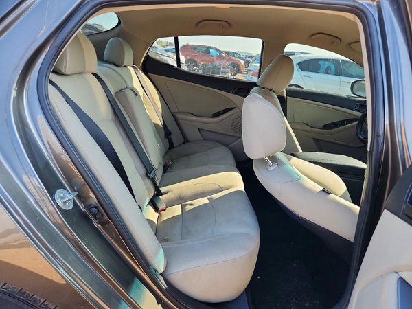 2014 KIA OPTIMA 2.4 LX STD/Conv