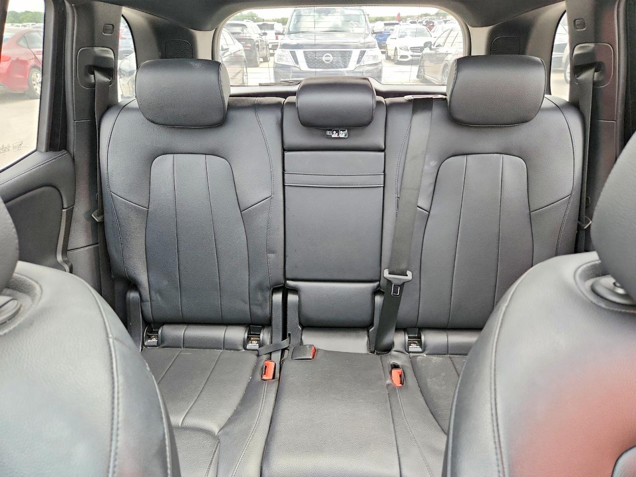 2020 MERCEDES-BENZ GLB GLB250