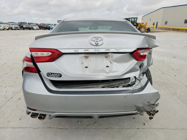 2018 TOYOTA CAMRY XSE
