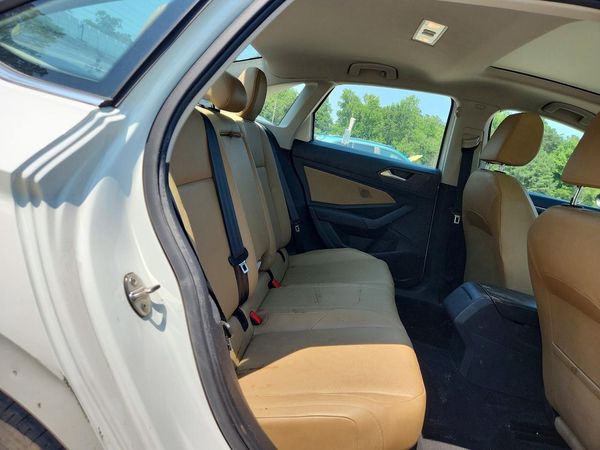 2019 VOLKSWAGEN JETTA SEL