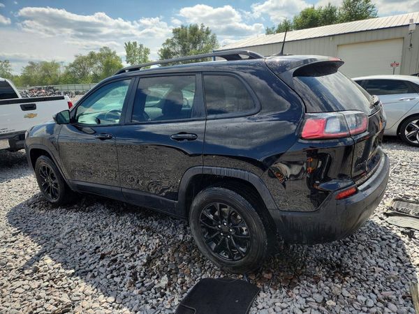 2023 JEEP CHEROKEE ALTITUDE LUX 4X4