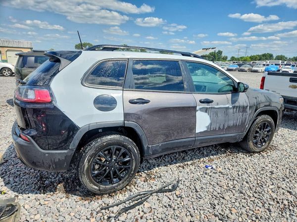 2023 JEEP CHEROKEE ALTITUDE LUX 4X4