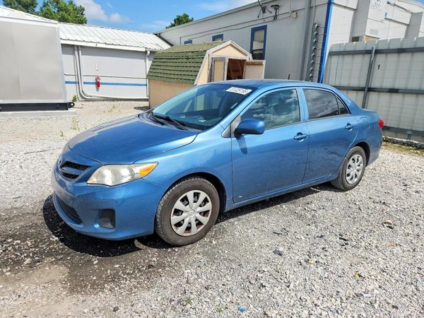 2013 TOYOTA COROLLA
