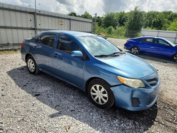 2013 TOYOTA COROLLA