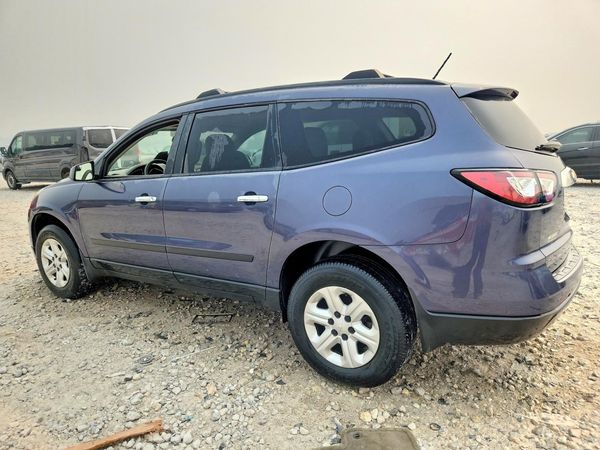 2014 CHEVROLET TRAVERSE LS