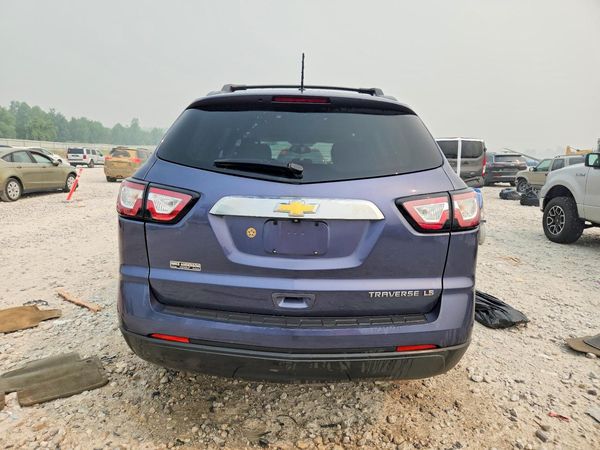 2014 CHEVROLET TRAVERSE LS
