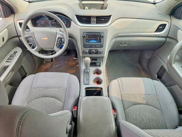 2014 CHEVROLET TRAVERSE LS