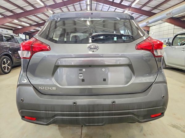 2020 NISSAN KICKS