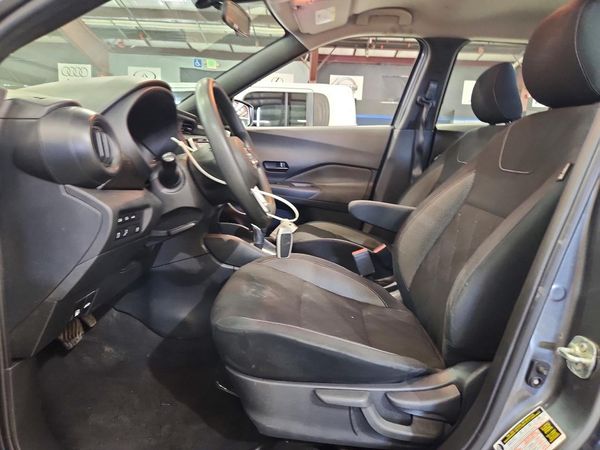 2020 NISSAN KICKS