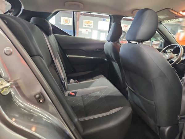 2020 NISSAN KICKS