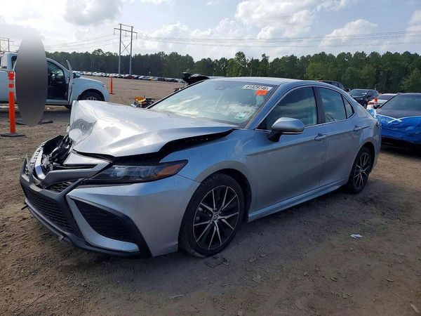 2023 TOYOTA CAMRY
