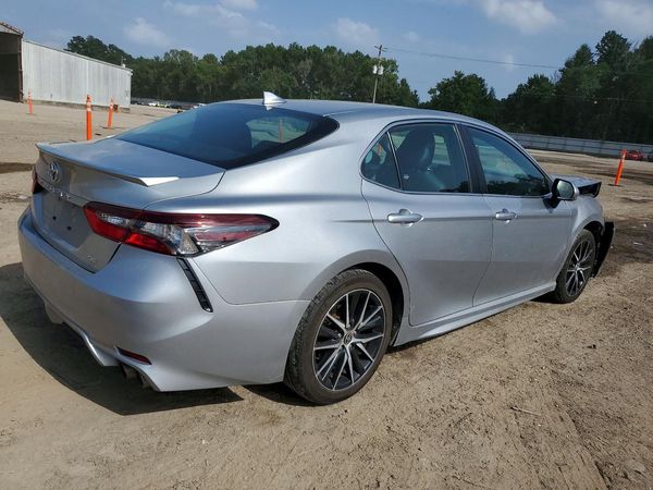 2023 TOYOTA CAMRY
