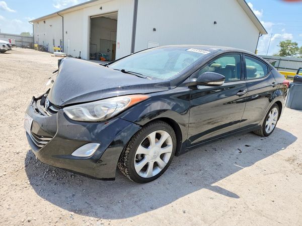 2013 HYUNDAI ELANTRA