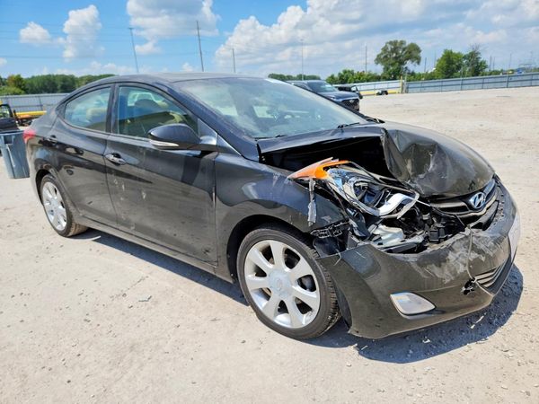 2013 HYUNDAI ELANTRA
